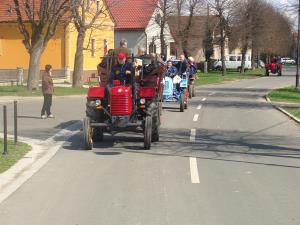 Takole smo se popeljali po vaseh v njihovi občini.